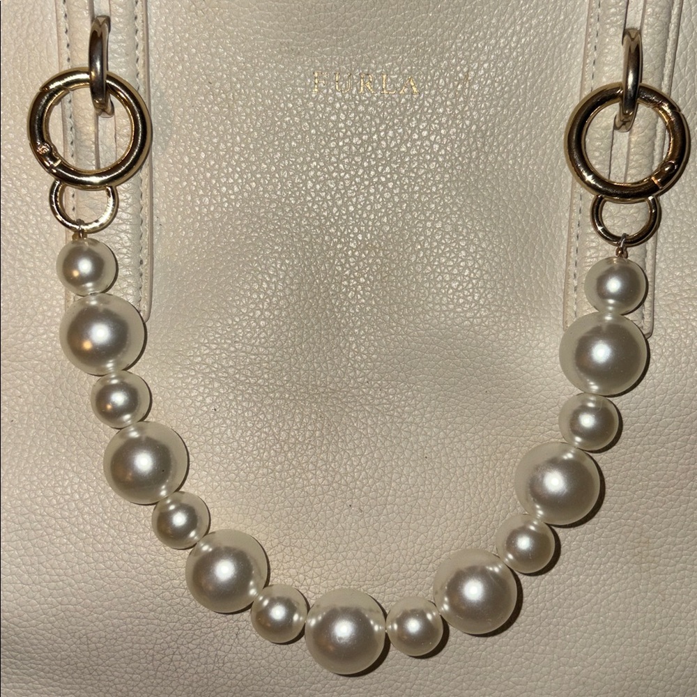 New White Pearl Bag Accessory
